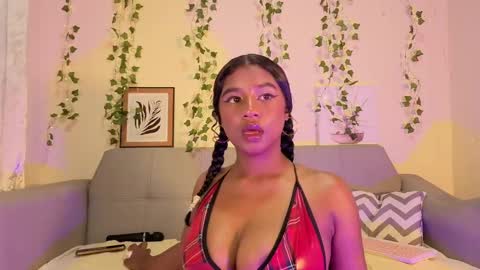 Emma online show from 10/10/25, 01:37