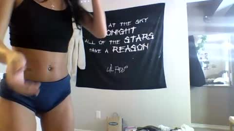 emma online show from 06/26/26, 06:51