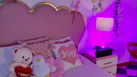 Welcome Im yosein  Your love is my passion activate it with your tips and enjoy with me online show from 05/05/26, 08:17