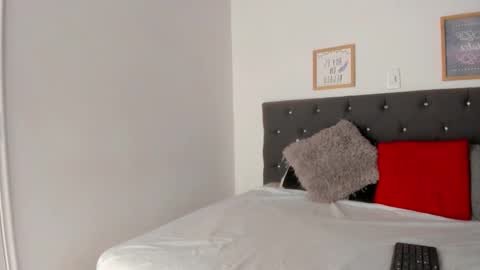 Snapshot of emmadasilva chatting on 11/26/25, 07:15 emmadasilva online show from 11/26/25, 07:15