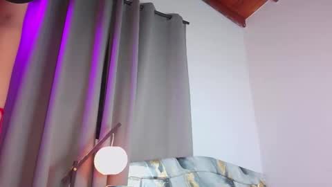 Snapshot of emmadembers chatting on 12/02/25, 09:21 emmadembers online show from 12/02/25, 09:21