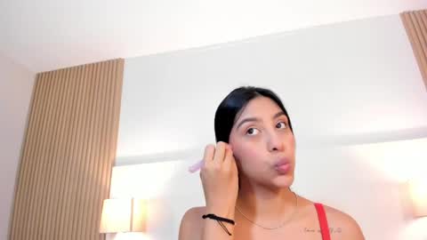 emmaespencer  online show from 05/16/26, 11:31