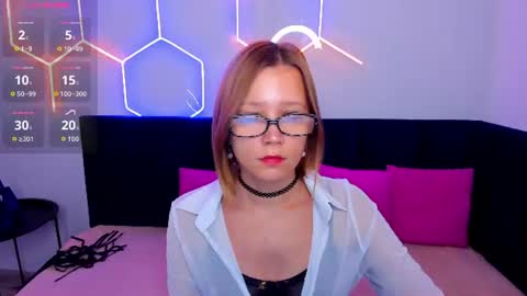 Emma 3 online show from 07/24/26, 01:36