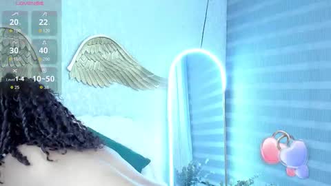  Emma Ferrary  online show from 11/17/25, 11:32