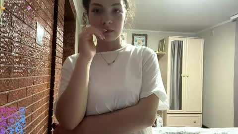 Snapshot of emmagerhauser chatting on 06/06/26, 03:17 emmagerhauser online show from 06/06/26, 03:17