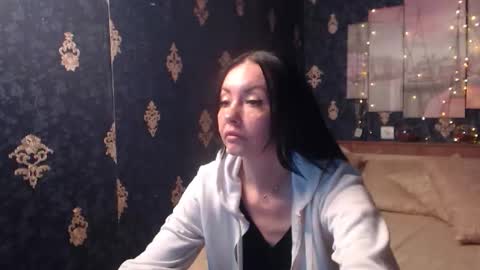 EmmaGoldX online show from 11/15/25, 03:30