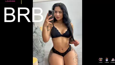 Snapshot of emmahill1 chatting on 10/18/25, 11:11 EMMA HILL online show from 10/18/25, 11:11