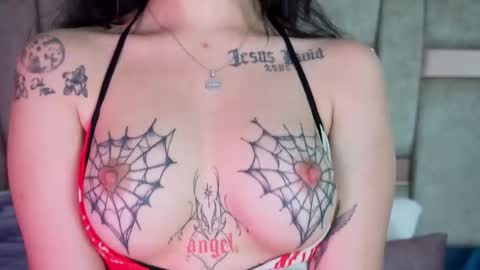 Snapshot of emmajohanson chatting on 11/21/25, 07:01 emmajohanson online show from 11/21/25, 07:01