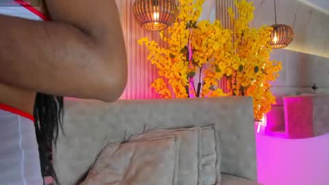 Snapshot of emmalove01 chatting on 04/16/26, 03:18 emmalove01 online show from 04/16/26, 03:18
