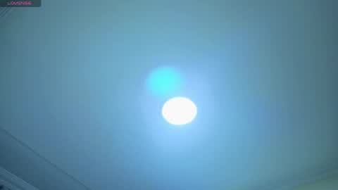 Snapshot of emmamiller__ chatting on 05/06/26, 11:04 online show from 05/06/26, 11:04