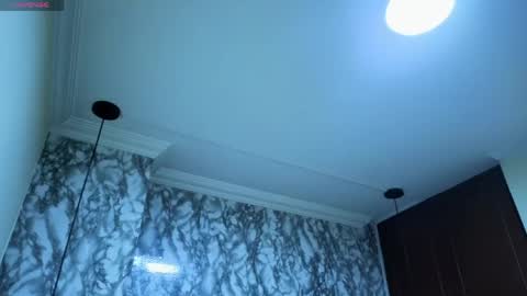 Snapshot of emmamiller__ chatting on 05/08/26, 10:53 online show from 05/08/26, 10:53