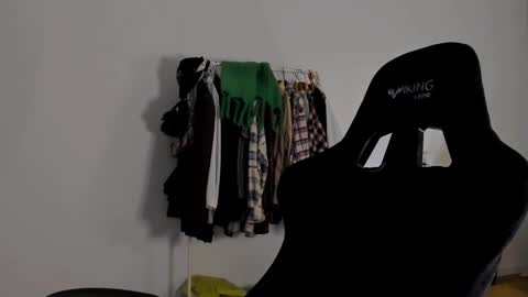 Emma online show from 12/22/24, 07:52