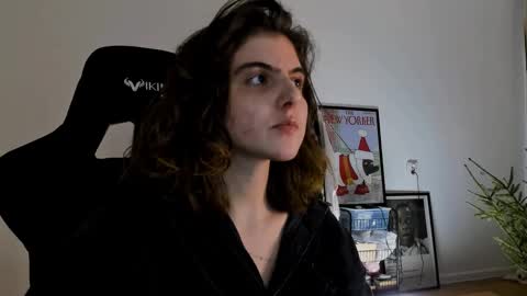 Emma online show from 12/25/24, 08:28