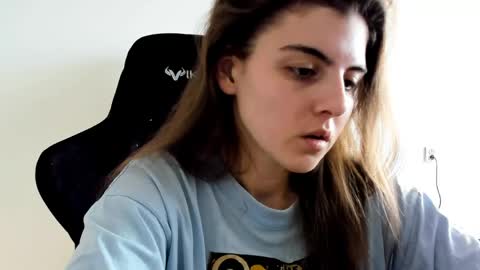 Emma online show from 04/15/26, 08:32
