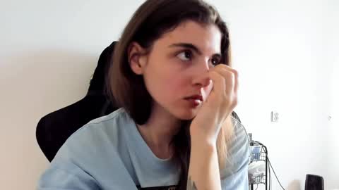 Emma online show from 04/25/26, 01:03