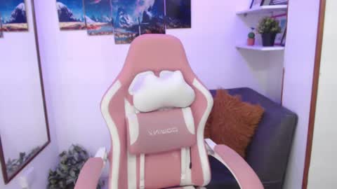 Emma  online show from 03/09/25, 04:38