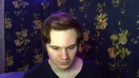 Snapshot of emmanuel_manny chatting on 12/20/25, 01:07 emmanuel_manny online show from 12/20/25, 01:07