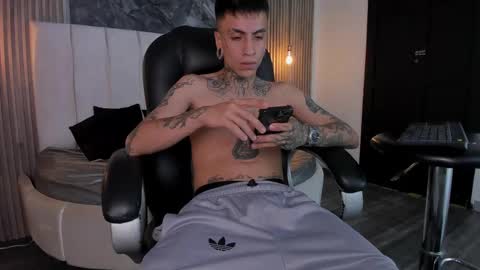   online show from 02/25/25, 12:25