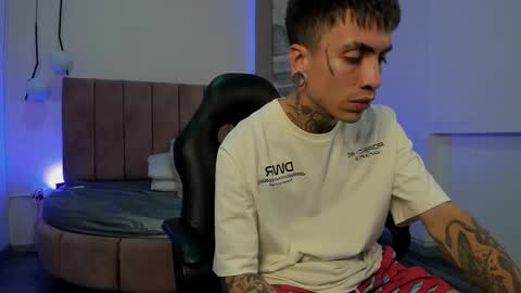   online show from 03/11/25, 03:05