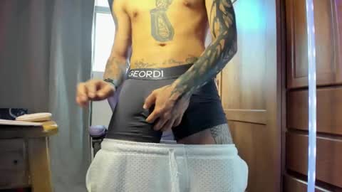   online show from 09/15/25, 08:53