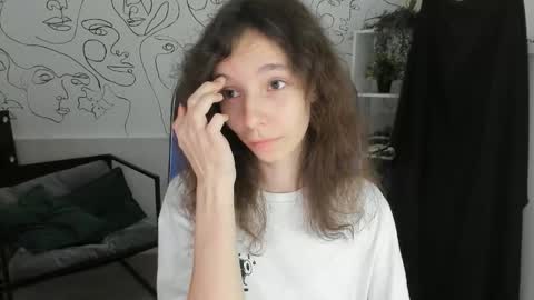 Snapshot of emmanuellbrown chatting on 09/14/25, 04:44 emmanuellbrown online show from 09/14/25, 04:44