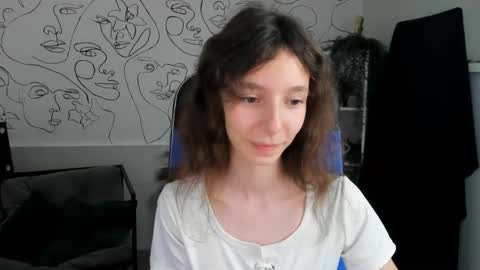 Snapshot of emmanuellbrown chatting on 10/14/25, 10:05 emmanuellbrown online show from 10/14/25, 10:05