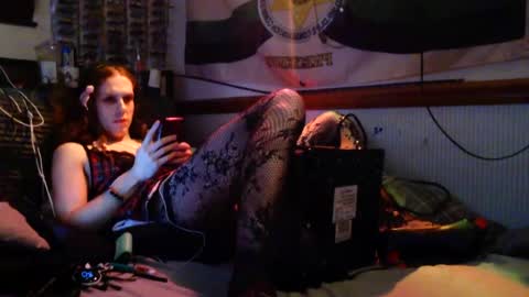 Snapshot of emmapaige_429 chatting on 07/14/26, 02:16 emmapaige_429 online show from 07/14/26, 02:16