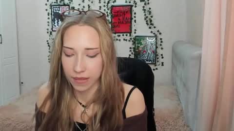 Emma online show from 04/25/26, 02:25