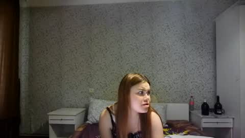 Snapshot of emmarose699 chatting on 07/28/26, 03:32 EmmaRosse online show from 07/28/26, 03:32