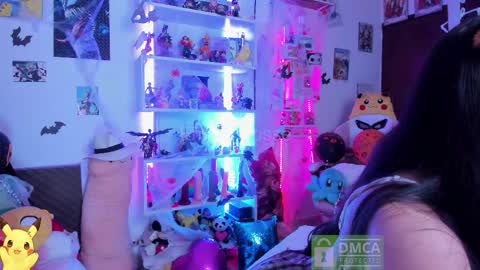 Emma online show from 10/24/25, 06:37