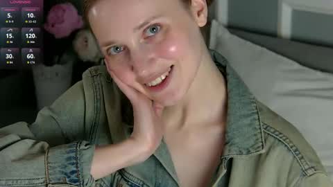 Snapshot of emmasagge chatting on 06/03/26, 02:33 Emma online show from 06/03/26, 02:33