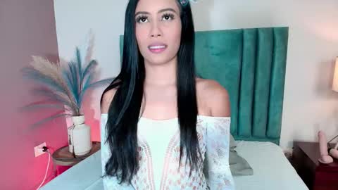 Emma Saint online show from 10/17/25, 12:58