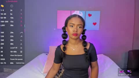 Snapshot of emmasmith06 chatting on 09/26/25, 09:08 Emma online show from 09/26/25, 09:08