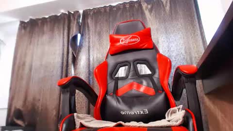 Emma online show from 09/16/25, 06:25