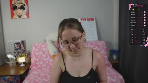 Mia online show from 05/27/26, 05:32