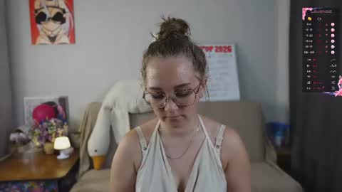 Mia online show from 07/27/26, 01:51