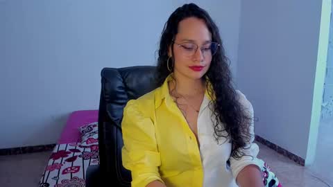 Emma Torres online show from 02/28/25, 08:39