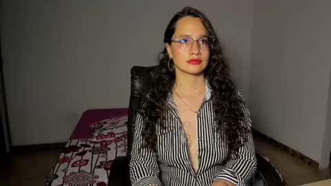Emma Torres online show from 03/01/25, 12:39