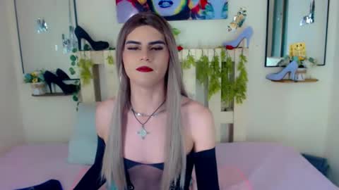 emmavegas19 online show from 12/24/24, 03:49