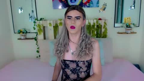 emmavegas19 online show from 12/29/24, 01:06