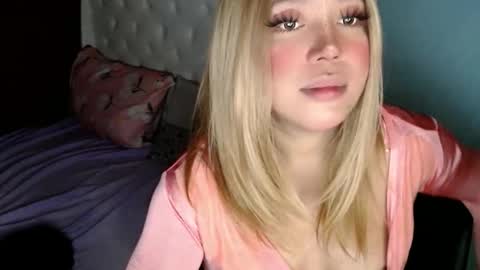 YourDreamGirl Emma  online show from 10/28/25, 03:54