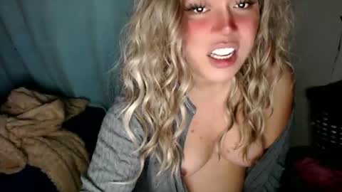 YourDreamGirl Emma  online show from 11/25/25, 12:21