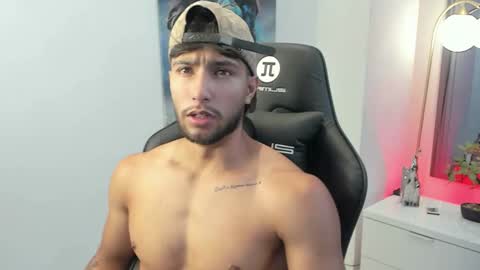 Emmet online show from 10/01/25, 02:23