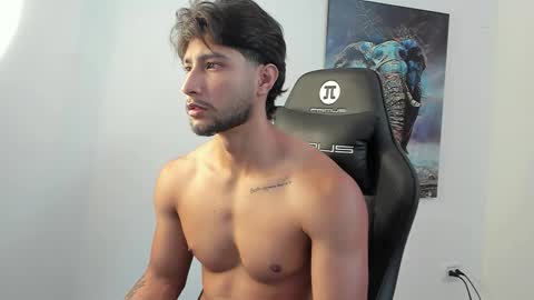 Emmet online show from 10/14/25, 03:02