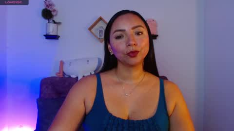 Emmi Cam online show from 09/10/25, 02:44