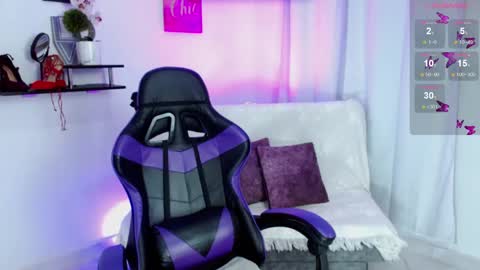 Emmi Cam online show from 05/04/26, 01:07