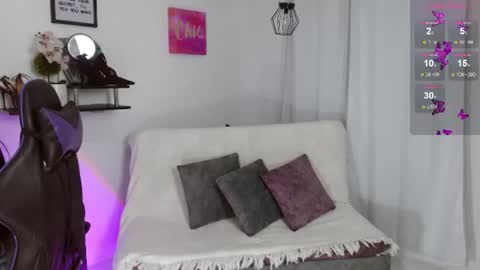 Emmi Cam online show from 06/24/26, 01:10