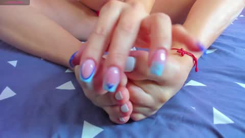 Emmi online show from 02/03/25, 08:24