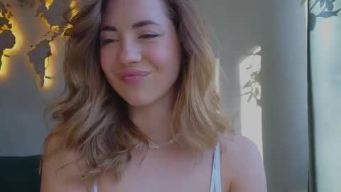 Miss Emmi online show from 02/19/25, 10:01