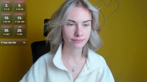 Snapshot of emmi_rossum chatting on 10/26/25, 06:08 Emmi online show from 10/26/25, 06:08